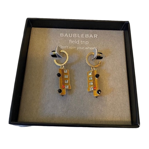 NWT ⚜️🚌⚜️ BaubleBar Field Trip Jeweled School Bus Dangle Earrings. - Picture 3 of 8